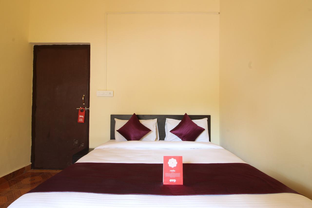 Oyo 10385 Hotel Nirmala Vilas Candolim Exterior foto