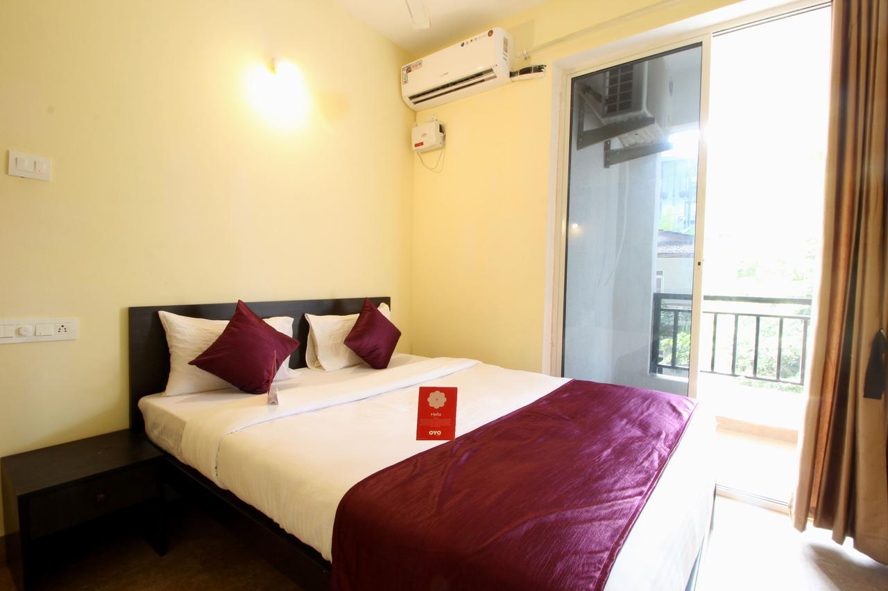 Oyo 10385 Hotel Nirmala Vilas Candolim Exterior foto